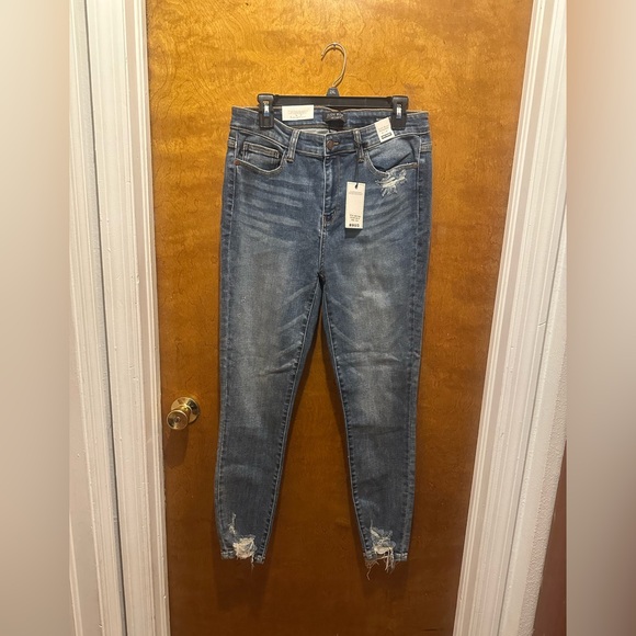 Judy Blue high waist skinny fit distressed dark blue jeans new size 13/31 - Picture 1 of 5